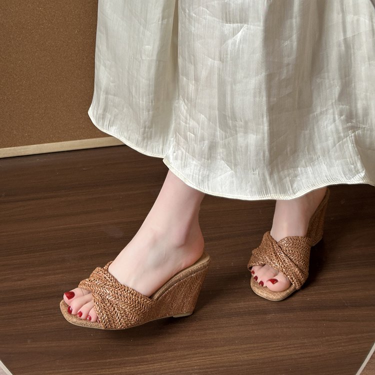6015688f6c3e8875ec71c30b8049436d